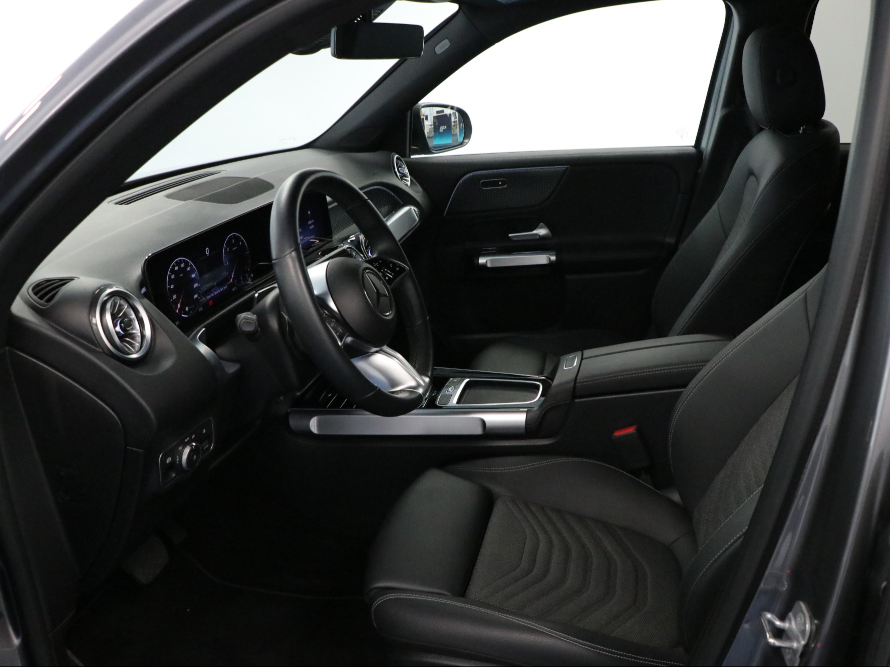 Mercedes Benz GLB 7 seater rental Mallorca